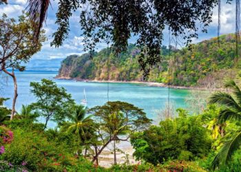 12 Irresistible Reasons Costa Rica Should Be Your Next Dream Vacation