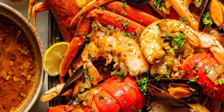 Chile Shines Bright with Its Finest Seafood at North America’s Top Industry Fair 2025