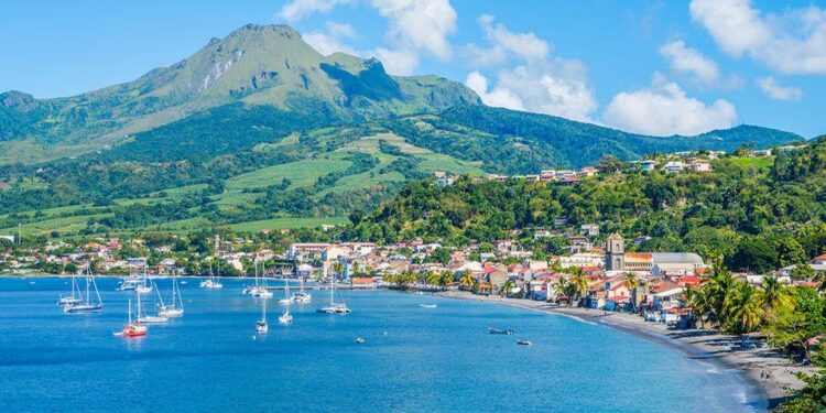 Martinique on Edge: Authorities Take Action as Deadly Riots Erupt Over Rising Prices