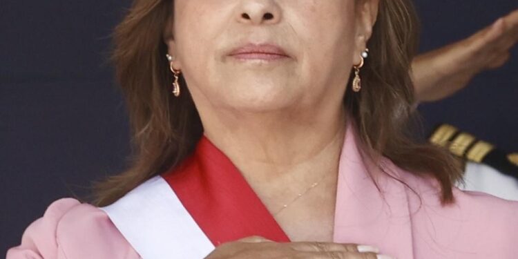 Peru’s President Dina Boluarte Under Fire as Her Salary Hits $10,000!
