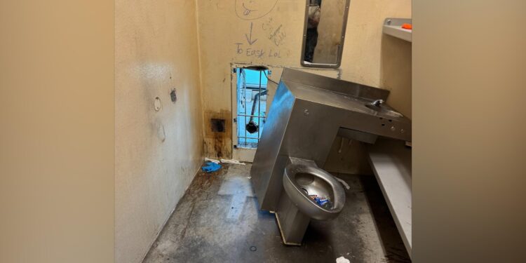 Three Escaped Inmates Charged with Murder in the Enigmatic Case of Missing US Sailing Couple