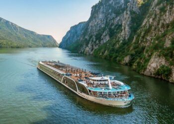 Unveiling Colombia: A Thrilling New Adventure Awaits Travel Advisors with AmaWaterways’ Exciting Cruises!