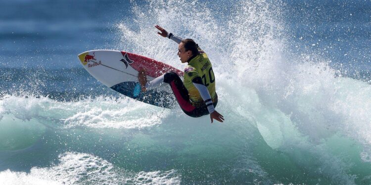 Catch the Perfect Wave: Your Ultimate Guide to Surfing Bermuda’s Breathtaking Beaches!