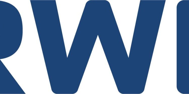 RWE Secures Approval for Groundbreaking 1,277 MWh Solar-Storage Initiative in Chile!