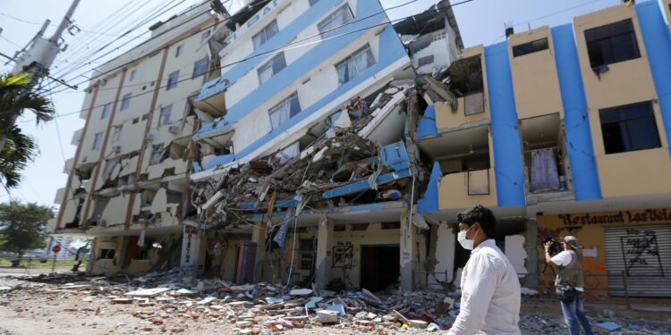 Catastrophic Earthquake Strikes Ecuador: 20 Injured and Communities in Ruins