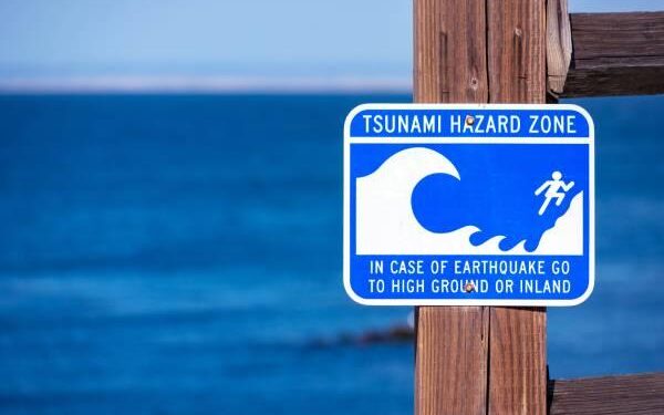 Urgent Tsunami Alert: Caribbean Braces for Impact After 7.6 Magnitude Earthquake!