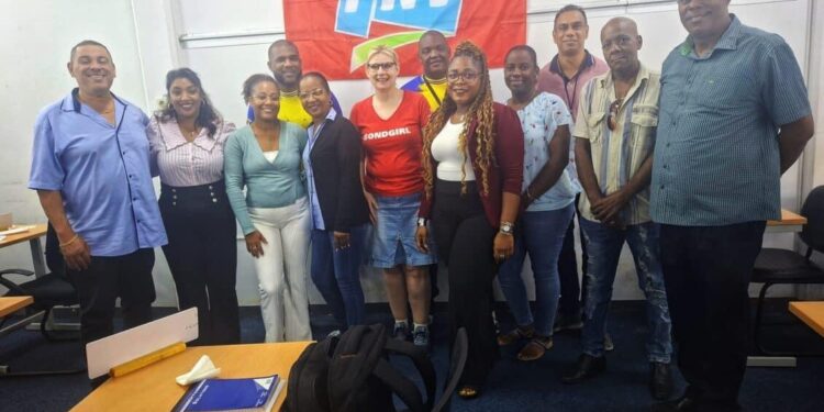 Unite for Change: A Bold New Movement for Call Centre Workers in Suriname!