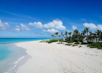 Caribbean Island Rallies Behind U.S. Navy as Tensions Rise with Maduro