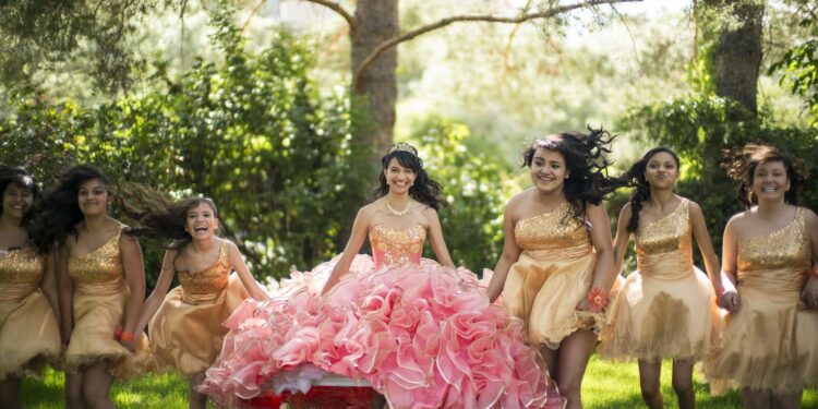 Unforgettable Moments: A Mexican Teen’s 15th Birthday Shines Bright in This Week’s Top Latin American Highlights!