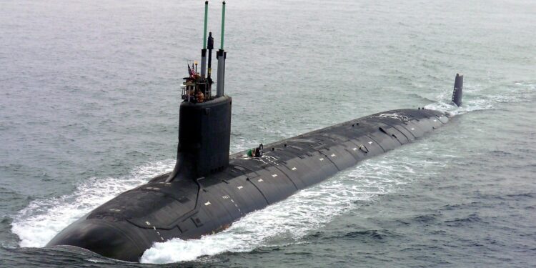 USS Newport News: America’s Mighty Nuclear Submarine Sets Sail for Venezuela!