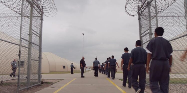 Travel Alert: U.S. Detention of European and Canadian Tourists Raises Concerns