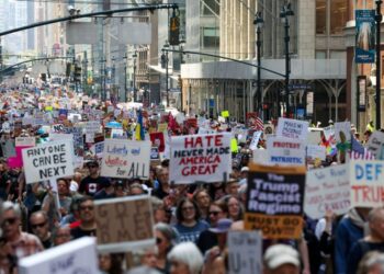 Unstoppable Voices: The ‘No Kings’ Movement Sparks a Protest Revolution in Arizona