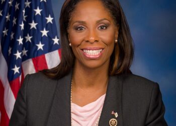 Stacey Plaskett Ignites House Speaker Vote with Game-Changing Insights!