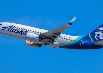 Alaska Airlines Grounds All Flights Amid Major Tech Meltdown