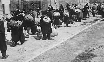 Rising Money Transfers to Latin America: How Deportation Fears Are Fueling Financial Support