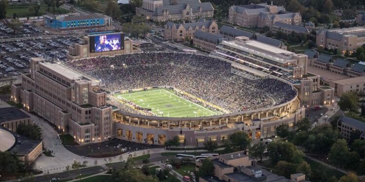 Notre Dame Stadium Launches Revolutionary Outdoor Wi-Fi 6E and Groundbreaking Private 5G Technology!