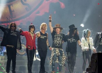 Guns N’ Roses Ignites Costa Rica: An Unforgettable Kickoff to Their Latin American Tour!