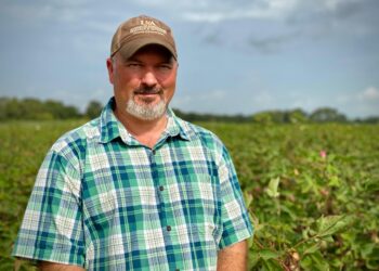 Arkansas Farmer Raises Red Flag: Tariffs Endangering Livelihoods and Local Agriculture