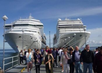Four Cruise Ship Passengers Busted in Bermuda for Alleged Drug Smuggling!