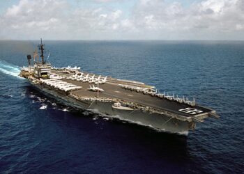 USS America Arrives in Sydney: A Momentous Naval Visit!