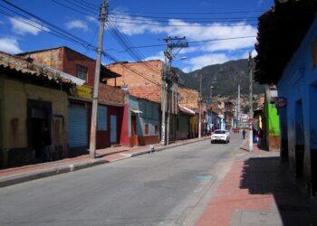 Renewing Dreams: A Fresh Start for the Resilient Souls of Barrio San Bernardo in Bogotá