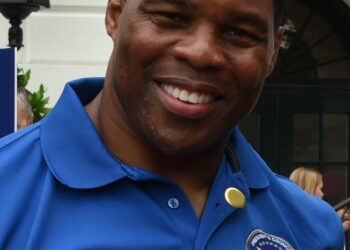 Herschel Walker Breaks New Ground as the First U.S. Bahamas Ambassador in Nearly 15 Years!