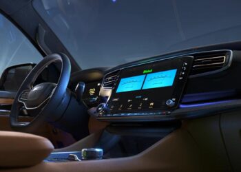 CG McIntosh Celebrates Diaspora Unity and Honors Trailblazing Female Pilot’s Historic Return!