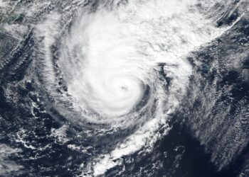 Hurricane Imelda’s Wrath: Bermuda Battens Down as Monster Waves Slam the US East Coast