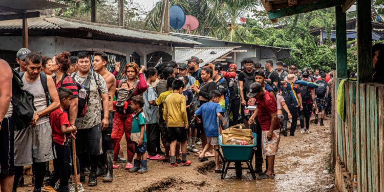 Exploring the Untold Stories of Migrants Stranded in Panama