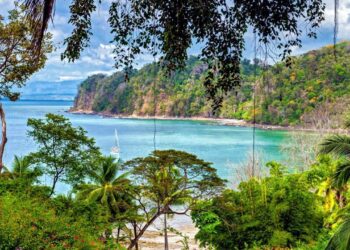 Unveiling Costa Rica: Insider Tips for Finding Your Own Slice of Paradise