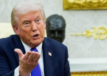 Trump Unleashes Scathing Critique of Colombia’s Petro After Controversial Drug Strike: What You Need to Know!