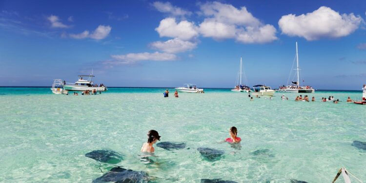 Teen’s Journey Home: A Tale of Quarantine Challenges in the Cayman Islands