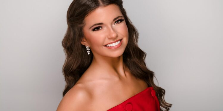 Introducing Tess Ferm: South Carolina’s Dazzling New Miss America’s Teen 2026!