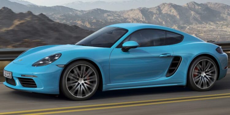 Cayman Takes Center Stage: A Triumph at the US Insurance Awards!