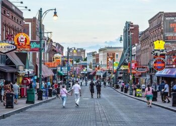 Memphis Shines Bright: A Stunning Victory Over Arkansas Bolsters the American Conference’s Legacy!