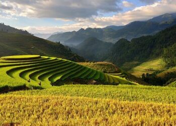 Unveiling Bolivia: The Captivating Tibet of the Americas