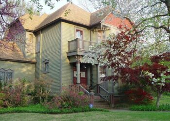 Unveiling Arkansas’ Architectural Marvels: A Journey Through Unique Designs Across the U.S