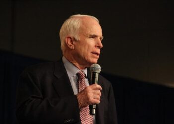 Choose Your Nation: GOP Senator Advocates for Ending Dual Citizenship!