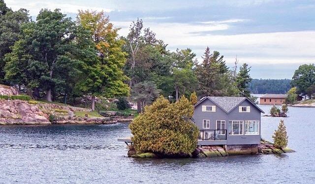 Uncover the Caribbean’s Best-Kept Secret: The Island Everyone is Talking About for Its Safety!