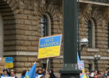 Crucial Negotiations: US and Russian Delegations Face Off in Alaska Over Ukraine Crisis