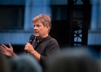 Guyana’s Crucial Elections: Balancing an Oil Boom Amidst Growing Tensions with Venezuela