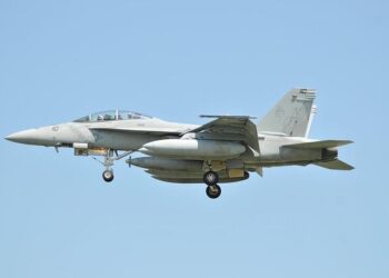 Arkansas: The US Navy’s State-of-the-Art Virginia-Class Submarine Sets Sail!