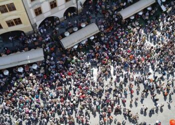 Discover a Hidden Gem: Experience a Thriving Tourist Destination at No Cost!