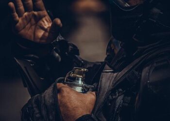 Colombia Unites in Massive Protests Against Trump’s Venezuela Intervention!