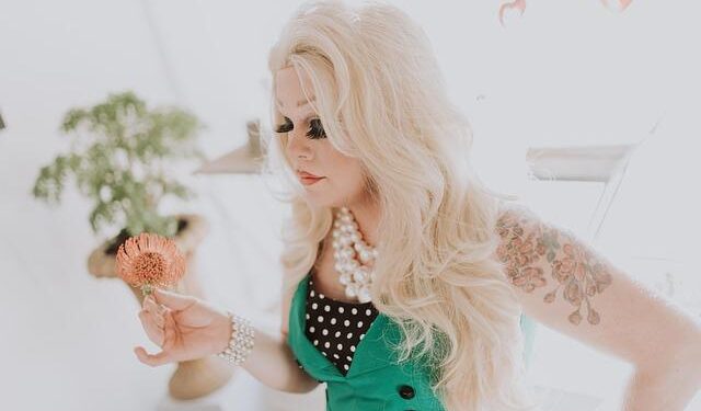 Prepare for KiKi’s Thrilling Ascent!