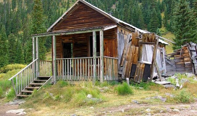 Uncover the Magic: Explore Colorado’s Most Enchanting Desert Town!