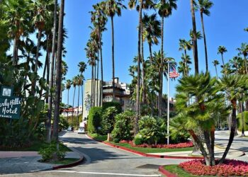 From Beverly Hills to Blanche’s Bedroom: How Martinique Shaped ‘The Golden Girls