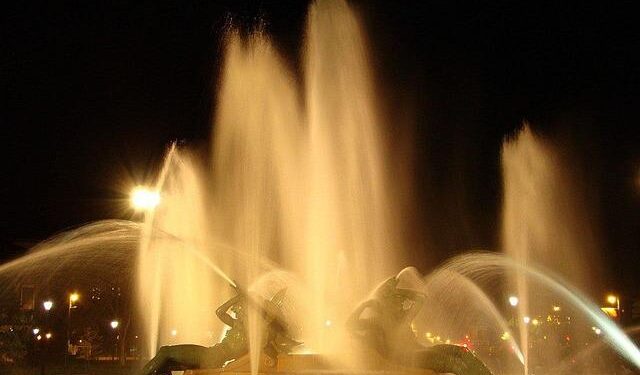 Colorful Mural Brings Latin American Culture to Life in Logan Square Eatery