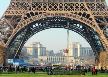 Global Oopsies: Unforgettable Festival Fails and Fun!