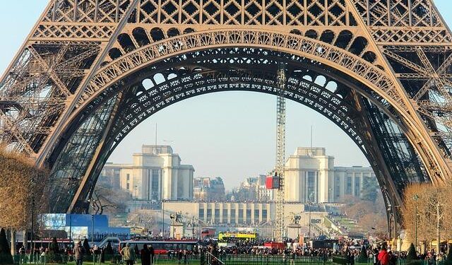 Global Oopsies: Unforgettable Festival Fails and Fun!